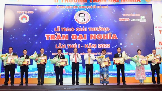 12 nhà giáo tiêu biểu được trao tặng Giải thưởng Trần Đại Nghĩa lần I năm 2022